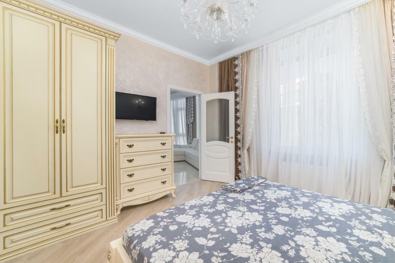 Vip Level Sea View Apartment Odessa Buitenkant foto