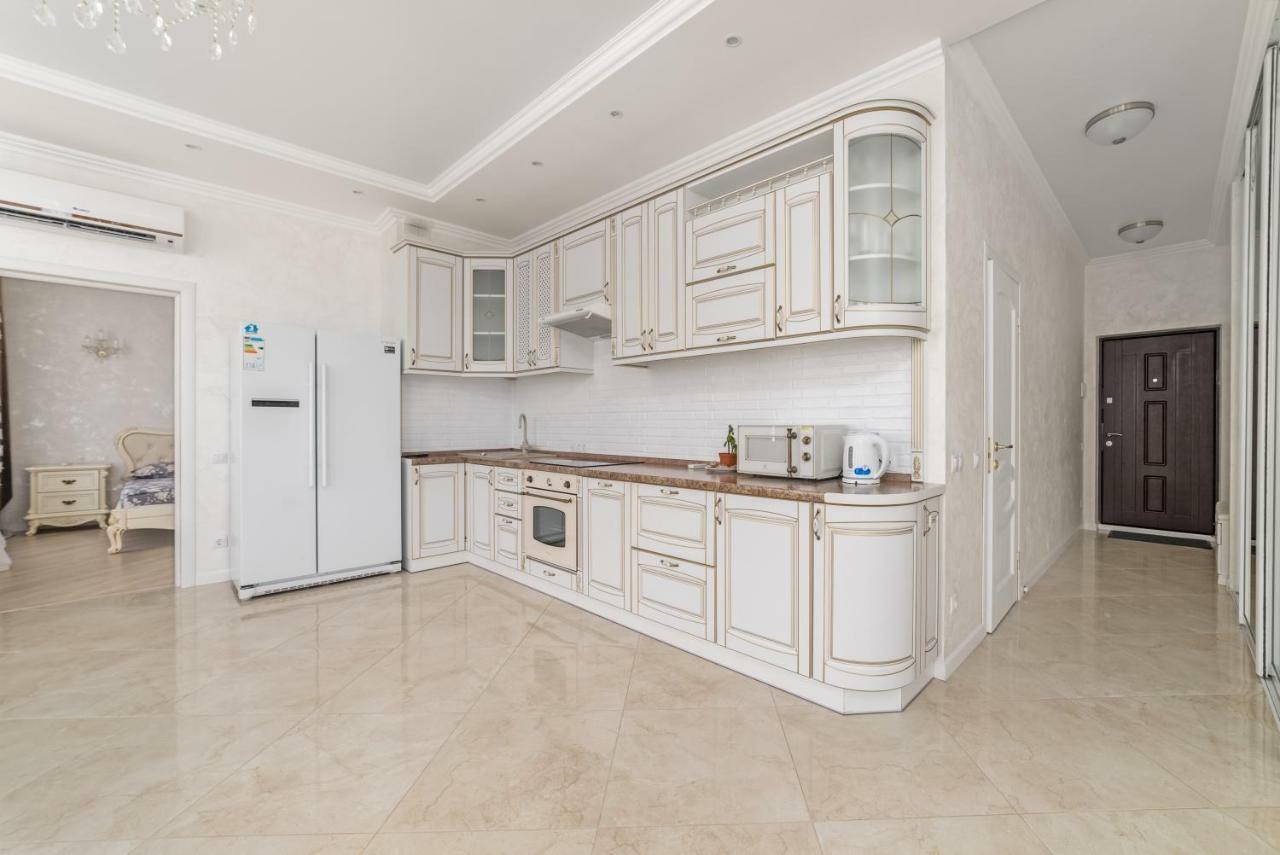 Vip Level Sea View Apartment Odessa Buitenkant foto